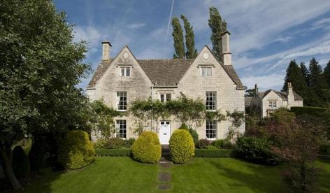 Stroud Gloucestershire, Ground Source Heat Pump, England Homes, Stone Barns, Beautiful Houses, Property Marketing, Houses For Sale, Private School, Holiday Cottage