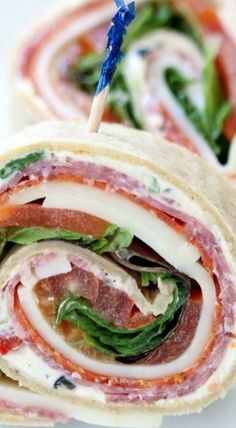 Italian Sub Sandwich, Sub Sandwich, Italian Sub, Pinwheel Recipes, Sub Sandwiches, Fettuccine Alfredo, Party Appetizers, Snacks Für Party, Chapati