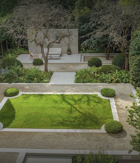 Stone Pathways Ideas Walkways, Pathways Ideas Walkways, Stone Pathways, Parterre Garden, English Garden Design, Open Garden, Contemporary Garden Design, Small Courtyard Gardens, Classic Garden