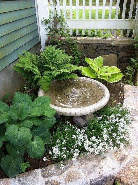 27 SPECTACULAR LANDSCAPING IDEAS FOR FRONT OF THE HOME - 216 Landscape Gardening, Pathway Landscaping, Small Courtyard Gardens, Small Front Yard Landscaping, Rock Garden Landscaping, Diy Backyard Landscaping, Landscape Designs, Garden Yard Ideas, Front Yard Garden