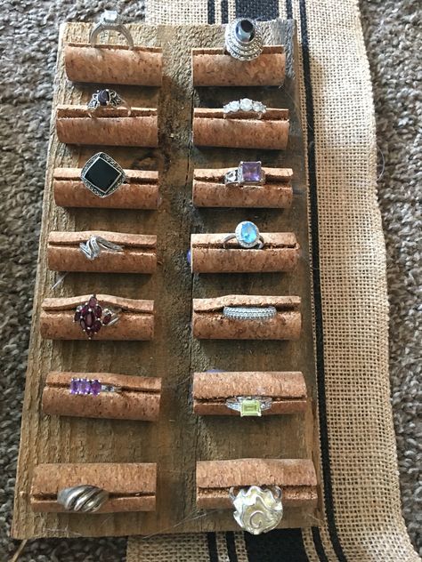 Display Rings For Sale, Creative Ring Display, Jewelry Board Display, Diy Ring Display Craft Show, Diy Ring Holder Display, Creative Jewelry Displays Craft Booths, Ring Displays For Craft Shows, Craft Fair Jewelry Display Ideas, Rings Display Ideas