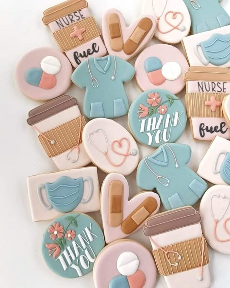 Nurse Cookie Ideas, Nurse Grad Cookies, Nursing School Graduation Cookies, Med School Cookies, Nursing School Cookies, Labor And Delivery Nurse Cookies, Nurse Sugar Cookies Decorated, Nursing Cookies Decorated, Nurse Practitioner Cookies