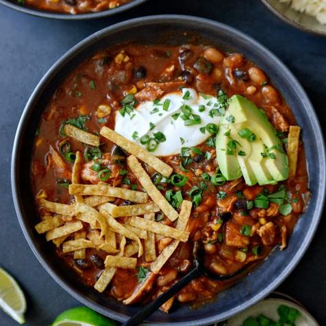 Southwest Chicken Chili - Simply Scratch Southwest Chicken Chili, Southwest Chili, Chicken Chilli, Homemade Refried Beans, Chilli Recipe, Southwest Chicken, Chilli Recipes, Chicken Chili Recipe, Stuffed Poblano Peppers