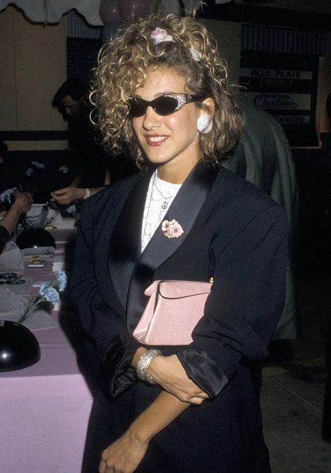 90s Celebrity Fashion, 2000s Celebrity Fashion, Satc Fashion, Gemini Mood, Style 90's, Petite Celebrities, Celebrity Fashion Fails, 80s Celebrities, Mode Editorials