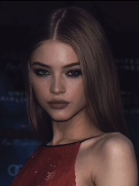 Zendaya x madelyn cline Madelyn Cline, Makeup Looks, Makeup, Quick Saves, Make Up Looks, Make Up