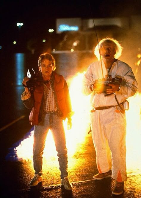 back to the future 4th Of July Movies, Back To The Future 1985, July Movies, Future Iphone, Christopher Lloyd, Michael J Fox, J Fox, Marty Mcfly, Christopher Nolan