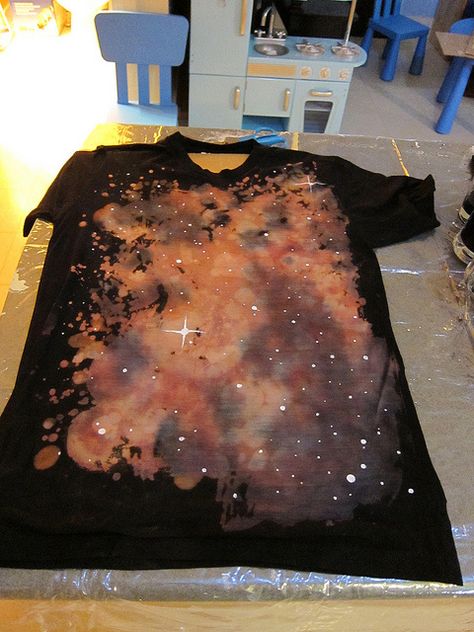 Space Shirts Galaxy Clothes, Ty Dye, Cousin Camp, Nebula Space, Space Tshirt, Diy Galaxy, Diy Space, Space Shirts, Shirt Diy