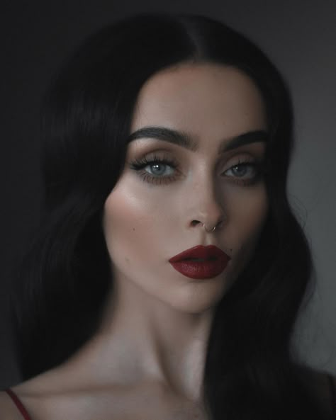 Johanna Herrstedt, Snow White Makeup, Dark Makeup, Foto Poses, Instagram Influencer, Pale Skin, Red Lipstick, Wedding Hair And Makeup, Beautiful Makeup