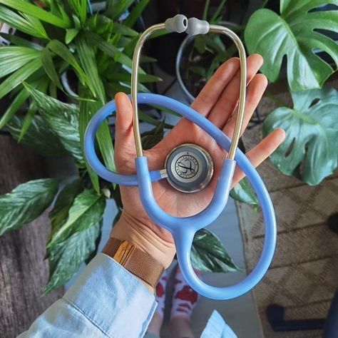 Blue Stethoscope, Littmann Stethoscope, Future Doctor, Medical Practice, School Study Tips, Sound Quality, Blue Tones, Nursing School, Medical