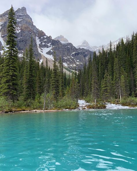 🏔️ 5 TIPS FOR VISITING LAKE MORAINE 🏔️ Lake Moraine was a bucket list destination for us and it definitely lived up to the hype. Here are our 5 tips for making the most of your visit. 1️⃣ Personal vehicles are no longer allowed, so you will need to book a shuttle, private tour, or use public transit to get here. 2️⃣ Pack plenty of water and snacks and dress in layers if you plan to hike around the lake. There is a small gift shop and cafe, but offerings are limited. 3️⃣ Get there early (l... Lake Moraine, Public Transit, Moraine Lake, Bucket List Destinations, The Hype, Affordable Luxury, Small Gift, Luxury Travel, Travel Guide