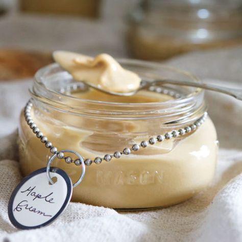 Traditional Hand Stirred Maple Cream. | The Art of Doing StuffThe Art of Doing Stuff Maple Butter Recipe, Maple Syrup Recipes, Maple Recipes, Maple Candy, Home Cooked Food, Maple Butter, Syrup Recipes, Maple Cream, Flavored Butter