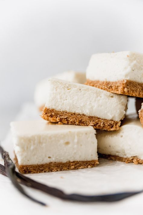 #Cheesecakes are one of those desserts that I’m always drawn to. However there are not that many that reach the standard I expect. I love it to be creamy, not too eggy, definitely no gelatinous texture involved. My absolutely favourite cheesecake is vanilla which makes these vanilla bean cheesecake bars my newest obsession. Vanilla Bean Cheesecake Bars | Cravings Journal #cheesecake #bar #bars #recipe #chef #vanilla #bean #baking #bakers #bake Cheesecake Bar, Vanilla Bean Cheesecake, Vanilla Cheesecake, Salty Cake, Raspberry Cheesecake, Bars Recipe, Brownie Bar, Cheesecake Bars, Pumpkin Cake