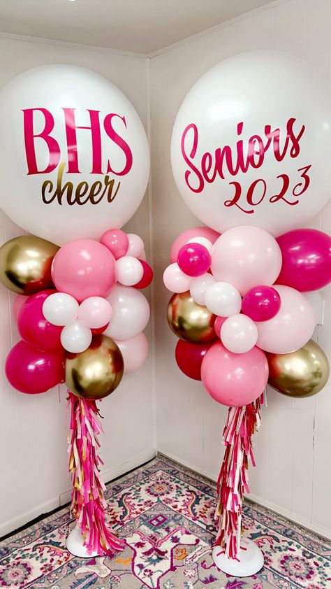 Custom Balloons Vinyl, Cheer Balloon Garland, Hoco Balloon Ideas, Cheer Dinner Decorations, Volleyball Senior Night Balloons, Cheer Balloon Arch, Senior Cheerleader Table Ideas, Cheer Senior Table, Cheerleader Banquet Ideas