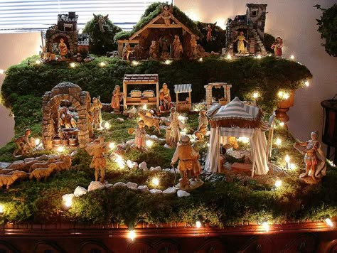 pictures of Fontanini nativity scenes | Recent Photos The Commons Getty Collection Galleries World Map App ... Belen Christmas, Christmas Nativity Scene Display, Christmas Crib Ideas, Nativity Scene Display, Rose Gold Christmas Decorations, Fontanini Nativity, Christmas Nativity Set, Mexican Christmas, Rose Gold Christmas