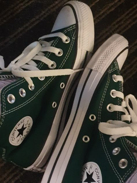 #converse Green Converse Aesthetic, Converse Aesthetic Outfit, Dark Green Converse, Aesthetic Converse, Cute Converse Shoes, Converse Aesthetic, Cute Converse, Green Converse, Shoe Inspo