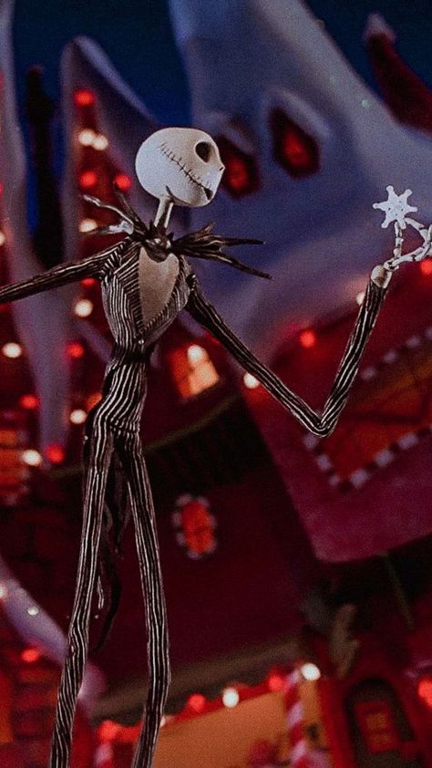 Disney Christmas Astethic, Christmas Wallpaper Movies, Jack Skellington Christmas Wallpaper, Disney Christmas Aesthetic, Christmas Movie Wallpaper, Cool Christmas Wallpapers, Nightmare Before Christmas Wallpaper Iphone, Christmas Disney Wallpaper, Christmas Wallpaper Disney