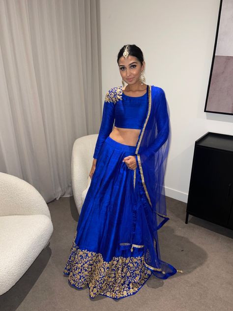 Electric Blue Lehenga, Blue And Gold Lehenga, Lehenga Looks, Bedroom Inspirations Minimalist, Gold Lehenga, Blue Lehenga, Clean Bedroom, Suits Design, Desi Girl