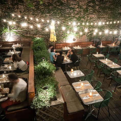 {on the list of best Modern Mexican Restaurants} Gran Eléctrica, Brooklyn Wine Interior Design, Urban Yard, Beer Garden Design, Beer Garden Ideas, Outdoor Restaurant Patio, Cafe Seating, Restaurant Patio, Restaurant Seating, Modern Mexican