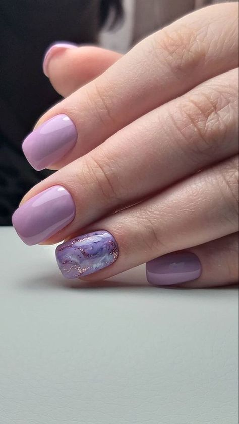 nails Gel Nails With Accent Nail, Nails With Accent Nail, Summer Gel Nails, Lilac Nails, Squoval Nails, Short Square Nails, Thanksgiving Nails, Classy Nails, Accent Nails