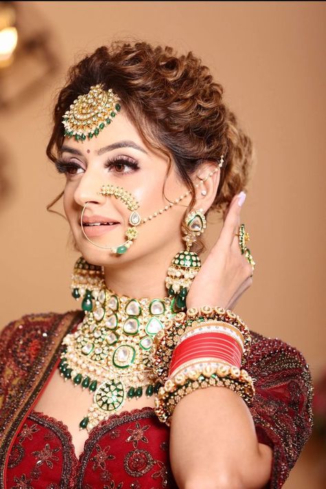 All the efforts we take to choose the bridal attire, jewellery, and accessories finally stand to be worthy when the bridal make-up is just perfect. Get that flawless look with our experienced and talented make-up artist. Call us at +918010667788 for bookings and enquiries. @maneetsandhumakeup_artist #bridalmua #indianbridalmakeup #professionalbridalmua #expertmua #traditionalbridallook #royalbridallook #nudemakeup #eyemakeup #bridalmakeupartist #shaadidukaan Beautiful Bridal Makeup, Easy Bun Hairstyles For Long Hair, Bridal Hairstyle Indian Wedding, Hair Style On Saree, Indian Bride Makeup, Bridal Jewellery Inspiration, Bride Photos Poses, Designer Bridal Lehenga Choli, Bridal Bun