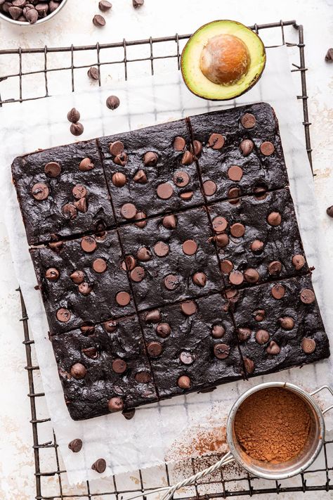 Avocado Dessert, Avocado Brownies, Simply Taralynn, Brownie Bites, Brownies Recipe Easy, Fudge Brownies, Food Lifestyle, Healthy Sweets, Whole Wheat