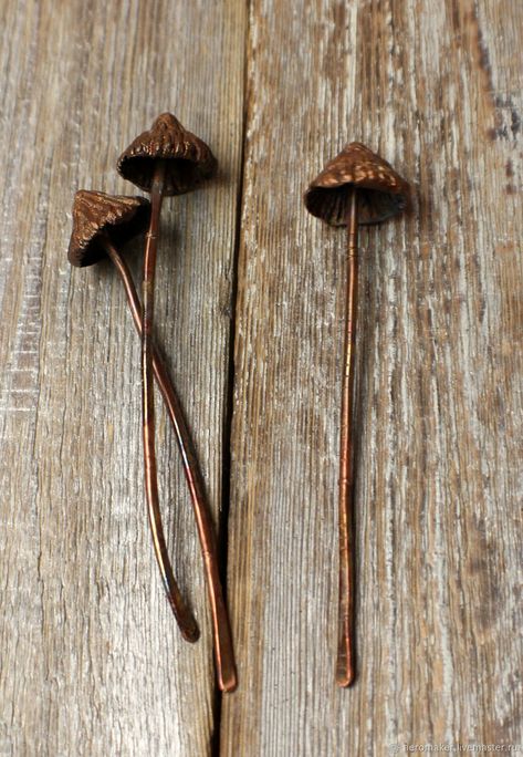 Metal Mushroom, Diy Hairpin, Mushroom Hair, So Relatable, Mushroom Crafts, Mushroom Jewelry, Wood Carving Art, Nature Crafts, Hair Sticks