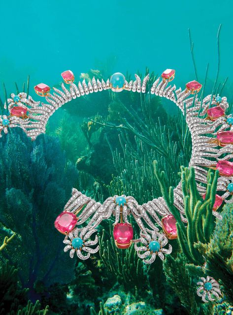 Tiffany & Co. Takes a Deep Dive Into Its History Tiffany High Jewelry Necklace, Elsa Peretti Tiffany, Tiffany Atlas Necklace, Luxury Jewelry Necklace Tiffany & Co., Tiffany Elsa Peretti Necklace, French Jewelry, Tiffany Jewelry, High Jewelry, Tiffany & Co.