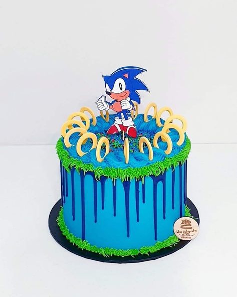 Number 5 Sonic Cake, Simple Sonic The Hedgehog Cake, Character Cakes For Boys, Diy Sonic Cake, Simple Sonic Cake, Sonic Birthday Cake Ideas, Sonic Birthday Cake Boys, Sonic The Hedgehog Birthday Party Cake, Sonic Cakes For Boys