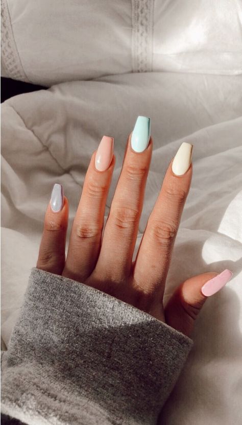 Pinterest: carolinefaith417★ Acrylic Nail Designs For Summer, 38 Birthday, Nail Designs For Summer, Nails Oval, Vibrant Nails, Simple Acrylic Nails, Acrylic Nails Coffin Short, Summer Acrylic Nails, Winged Liner