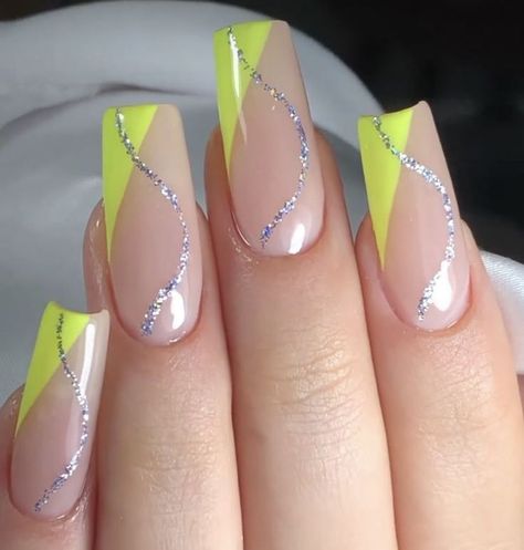 Ideas Uñas, Unghie Nail Art, Fancy Nails Designs, Acrylic Design, Her Nails, Work Nails, Classy Acrylic Nails, Nails 2023, White Nail