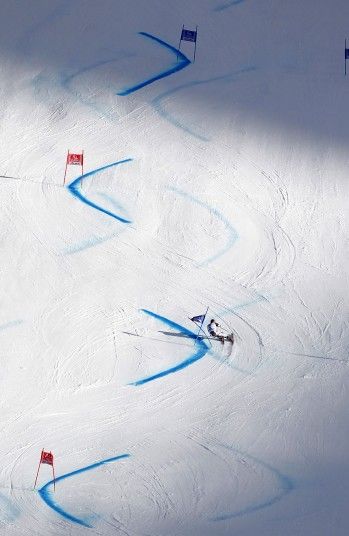 Alpine Skiing Aesthetic, Skiing Alps Aesthetic, Skiing In The Alps, Skiing Photography, Austria Skiing, Alpine Skiing Racing, Skiing Aesthetic, 28 October, Alpine Ski