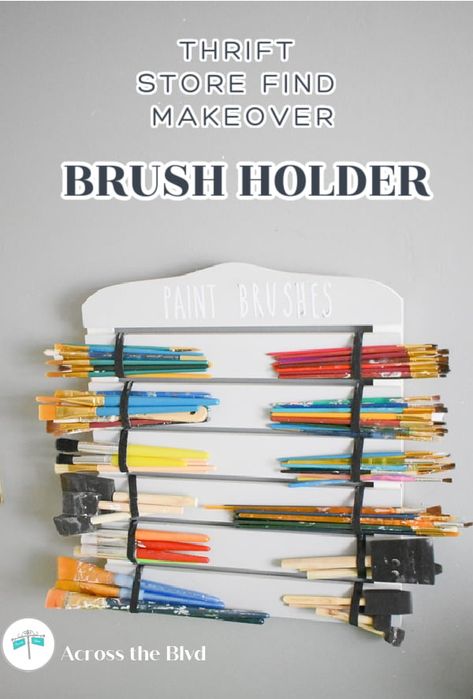 Paint Brush Holder for Craft Room - Across the Blvd Paint Brush Organization, Diy Paint Brush Holder, Paintbrush Storage, Paint Brush Storage, Craft Space Ideas, Work Station Ideas, Office Work Station, Art Organizer, Diy Coastal Decor