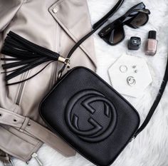 Gucci 👛👠 Gucci Disco, Gucci Purses, Black Crossbody Bag, Lv Bags, Gucci Soho Disco Crossbody, Canvas Crossbody Bag, Designer Crossbody, Designer Crossbody Bags, Prada Handbags