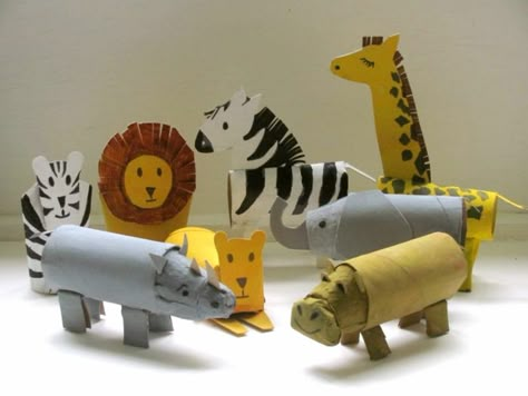 Klopapierrollen basteln mit Kindern, die Tiere aus Afrika, Löwen und anderen Cardboard Tube Crafts, Zoo Crafts, Toilet Roll Craft, Toilet Paper Crafts, Toilet Paper Roll Crafts, Animal Crafts For Kids, Paper Roll Crafts, Paper Animals, Toilet Paper Roll