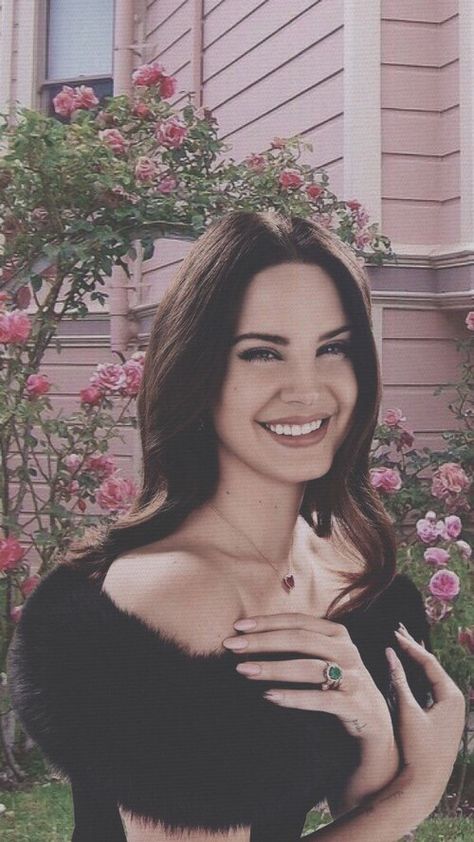 Lana Del Rey, Hands On, A Woman, Pink, Pins, Beauty