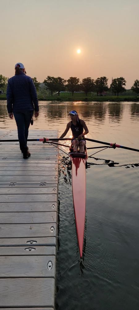 Rowing Aesthetic Women, Rowing Outfit, Rowing Motivation, Rowing Aesthetic, Rowing Photography, Olympic Rowing, Rowing Sport, Crew Rowing, Row The Boat