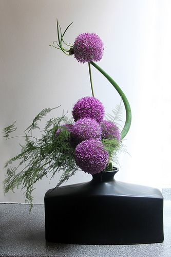 Medium Ikebana - Annie | I attended a Hayaike Ikebana worksh… | Flickr Art Floral Japonais, Arreglos Ikebana, Contemporary Flower Arrangements, Floral Art Arrangements, Sogetsu Ikebana, Unique Flower Arrangements, Flower Arrangement Designs, Ikebana Arrangements, Ikebana Flower Arrangement