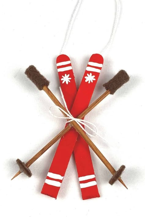 Ski Christmas Decorations, Ski Lodge Christmas Decor Diy, Diy Christmas Ornaments Ski, Diy Ski Decorations, Ski Diy Projects, Ski Ornaments Diy, Diy Ski Decor, Ski Crafts For Kids, Ski Decorations Christmas