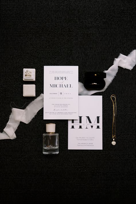 Black And White Details Wedding, Modern Wedding Detail Shots, Black And White Flatlay, Wedding Details Photography Invitations, Flat Lays Wedding Photography, Stationary Wedding Photography, Wedding Invitations Flat Lay, Black And White Wedding Details Photo, Black And White Flat Lay Wedding