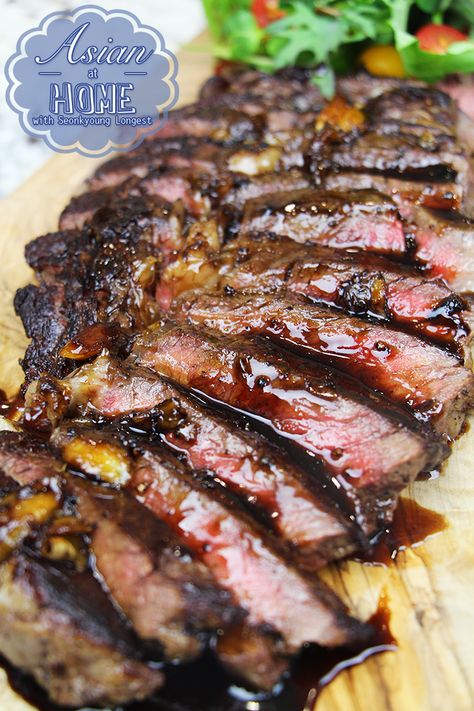 Steak with Teriyaki Glaze : The Best Teriyaki Steak Recipe - Asian at Home Steak Teriyaki, Teriyaki Recipes, Asian At Home, Spicy Miso Ramen Recipe, Chow Fun Recipe, Riblets Recipe, Teriyaki Steak, Japanese Steak, Skirt Steak Recipes