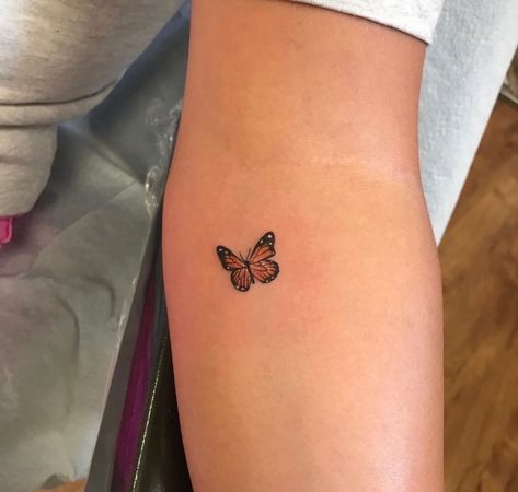 Yellow Butterfly Tattoo, Monarch Tattoo, Monarch Butterfly Tattoo, Tattoos Butterfly, Peace Tattoos, Unique Butterfly Tattoos, Butterfly Wrist Tattoo, Leaf Tattoo, Small Butterfly Tattoo