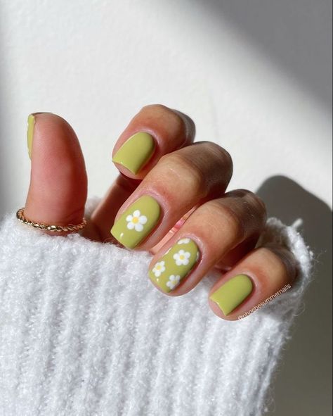 Get on scrolling through the gallery of inspiring nail art designs! Cute Pastel Nail Designs Square, Green Gel Nails With Flowers, Nails With Flowers Green, Floral Simple Nails, Flower Print Nail Art, Short Simple Spring Nails, Flower Dotting Nail Art, Floral Biab Nails, Pastel Nail Art Simple