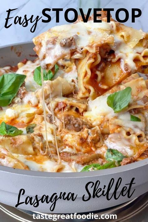 EASY STOVETOP LASAGNA SKILLET Quick Lasagna Recipe Easy Dinners, Lasagna Stovetop, Pan Lasagna Recipe, Stove Top Lasagna Recipe, Lazy Lasagna Casserole, Stovetop Lasagna, Lasagna In A Pot, Lazy Lasagna Stove Top, Lasagna Casserole Recipes