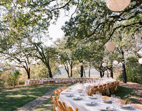 Backyard Reception Decorations, Wedding Reception Head Table, Reception Head Table, Wedding Table Layouts, Wedding Reception Seating, Backyard Reception, Reception Seating, Wedding Lanterns, Table Wedding