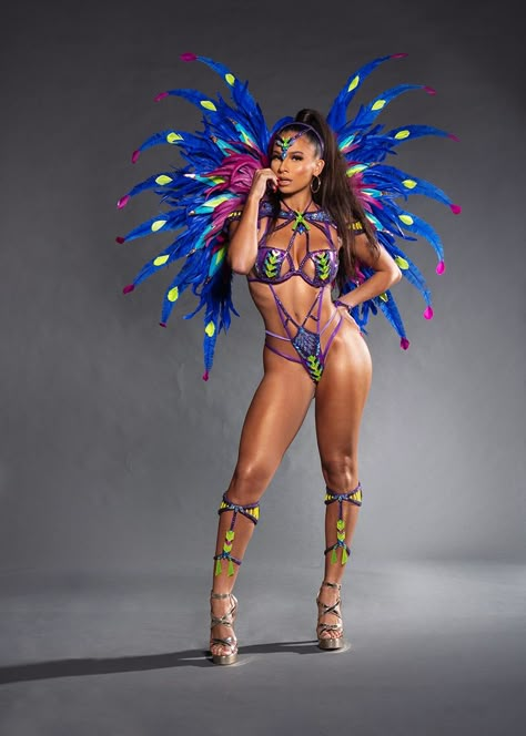 Carnival Video, Grenada Carnival, Carribean Carnival Costumes, Carnival Outfit Carribean, Feathered Dress, Carnival Brazil, Caribbean Carnival Costumes, Carnival Dancers, Carnival Girl