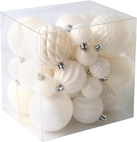 Classic Christmas Ball Ornaments--These basic 36 combination Christmas balls have solid colors and different unique Christmas element shapes, such as glazed, matte, glitter and faceted. These classic Christmas balls decorations are perfect for decorating your Christmas tree and lighting up your holiday. Large Christmas Ornaments, Christmas Balls Decorations, White Christmas Decor, Ball Decorations, Beautiful Christmas Trees, Tree Wedding, White Christmas Tree, Christmas Ball, Holiday Wedding