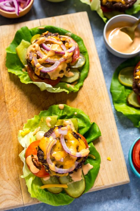 Lettuce Wrapped Turkey Burgers, No Carb Dinner Recipes For Family, Filling Healthy Lunches, Healthy Low Carb Recipes Easy, Burger Bowls Recipe Healthy, Lettuce Wrap Burger, Burger Lettuce Wraps, Lettuce Burger, Burger Lettuce