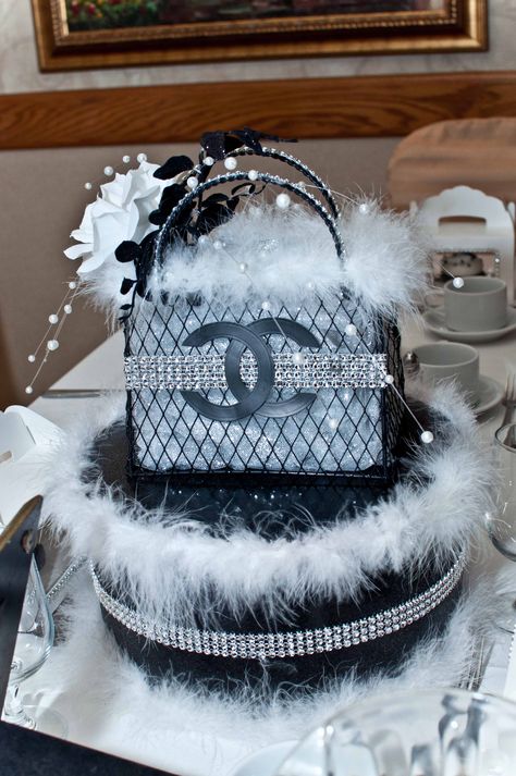 It's like the mothership is calling me home......... Must...go.....please......Chanel centerpiece Night In Paris Centerpiece, Purse Centerpiece Ideas, Chanel Birthday Theme, 55 Birthday, Chanel Birthday Party, Paper Purses, Chanel Birthday, Paris Chanel, Sweet 16 Themes