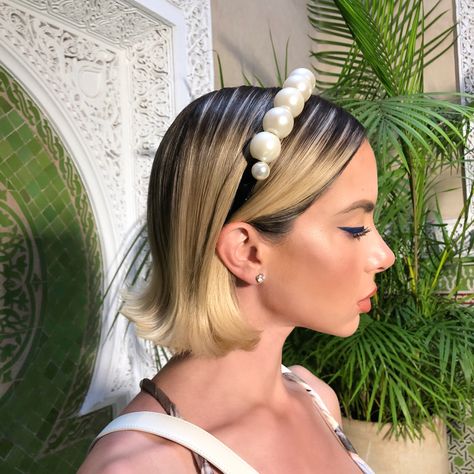 sleek 60’s flipped out bob on Sira Pevida styled by Justine Marjan using a Roxy Jacenko pearl headband Blonde Shaggy Bob, Brushed Out Curls, Headband Braid, Blonde Hair Tan Skin, Hair Tan Skin, Shaggy Bob, Long Bob Haircuts, Ombré Hair, Short Straight Hair