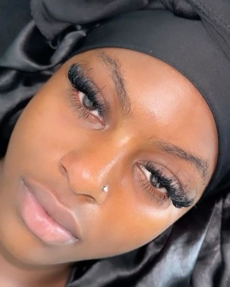 east london | nottingham lash tech🦋 on Instagram: "the dreamy 𝐄𝐔𝐏𝐇𝐎𝐑𝐈𝐀 𝐬𝐞𝐭 😍😍 🌺 𝟷𝟹-𝟸𝟶𝚖𝚖 , for the lovers of 𝙛𝙪𝙡𝙡 & 𝙩𝙚𝙭𝙩𝙪𝙧𝙚𝙙 lashes 🫶🏾 lash artist: @theminkcraft ♛ #lashes #londonlashes #eastlondonlashes #ldnlashes #nottinghamlashes #volumelashes #nottslashes #25mmlashes #individuals #megavolumelashes #newhamlashes #stratfordlashes #easthamlashes #barkinglashes #theminkcraft" 25 Mm Lash Extensions, Bottom Lashes, Day Date Ideas, Lash Styles, Cat Eye Lash, Lash Extensions Styles, Eyelash Extensions Styles, Lash Sets, Volume Lash Extensions